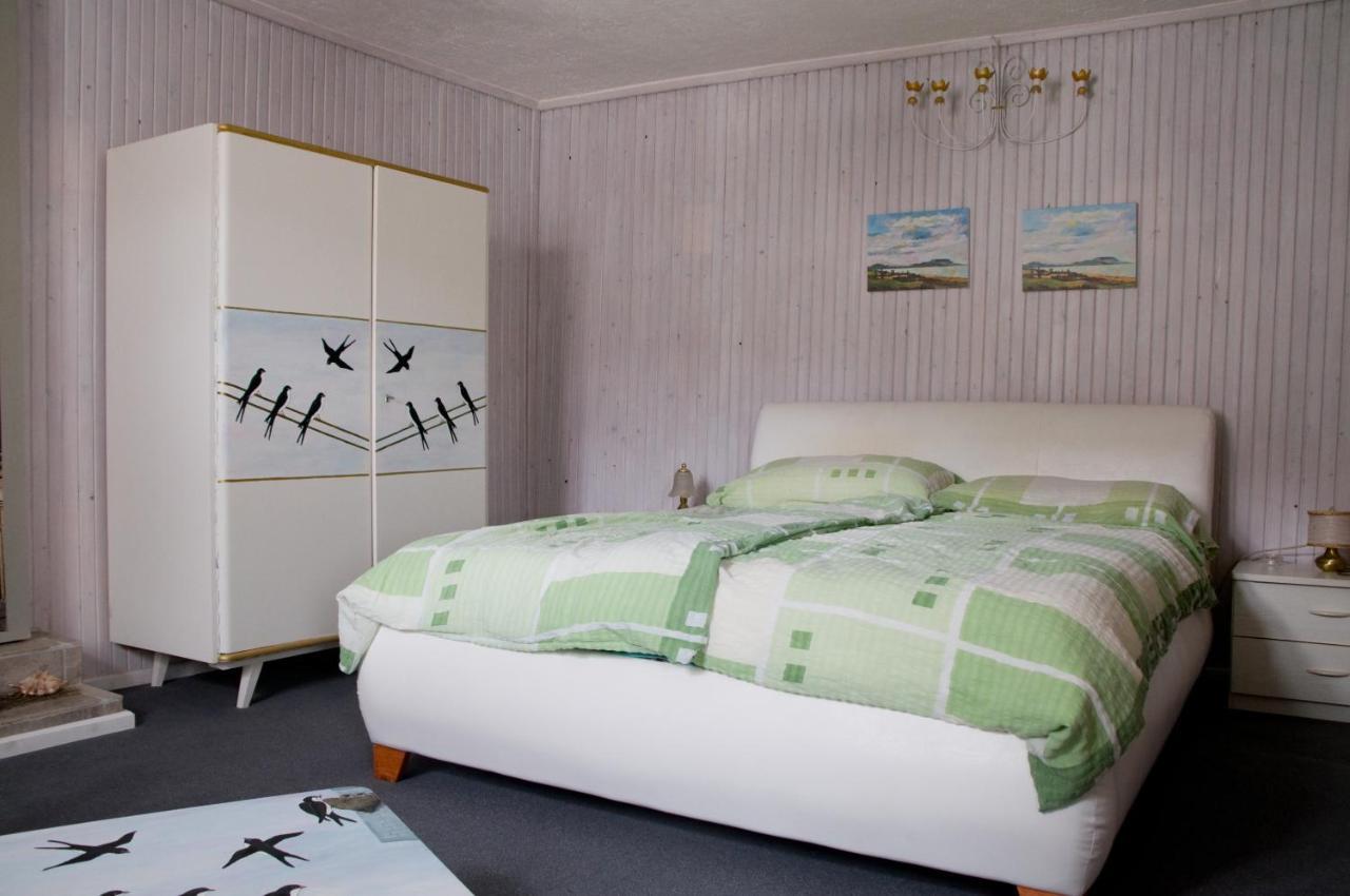 Notas Tuecsoek Vendeghaz Apartment *